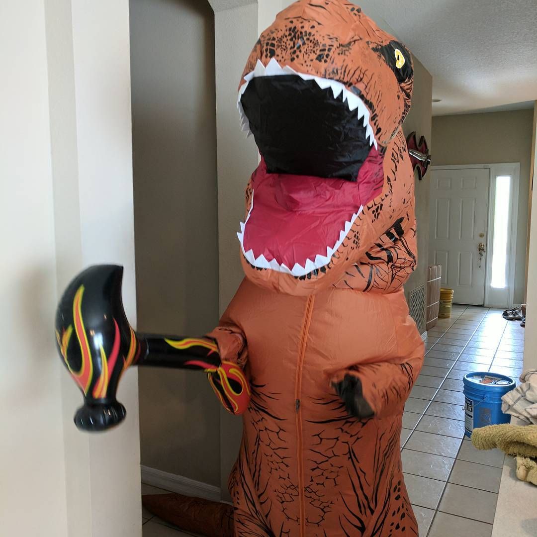 Caption this? Lol project “research” can sometimes be pretty darn fun! dinos wipcosplay moretocome
