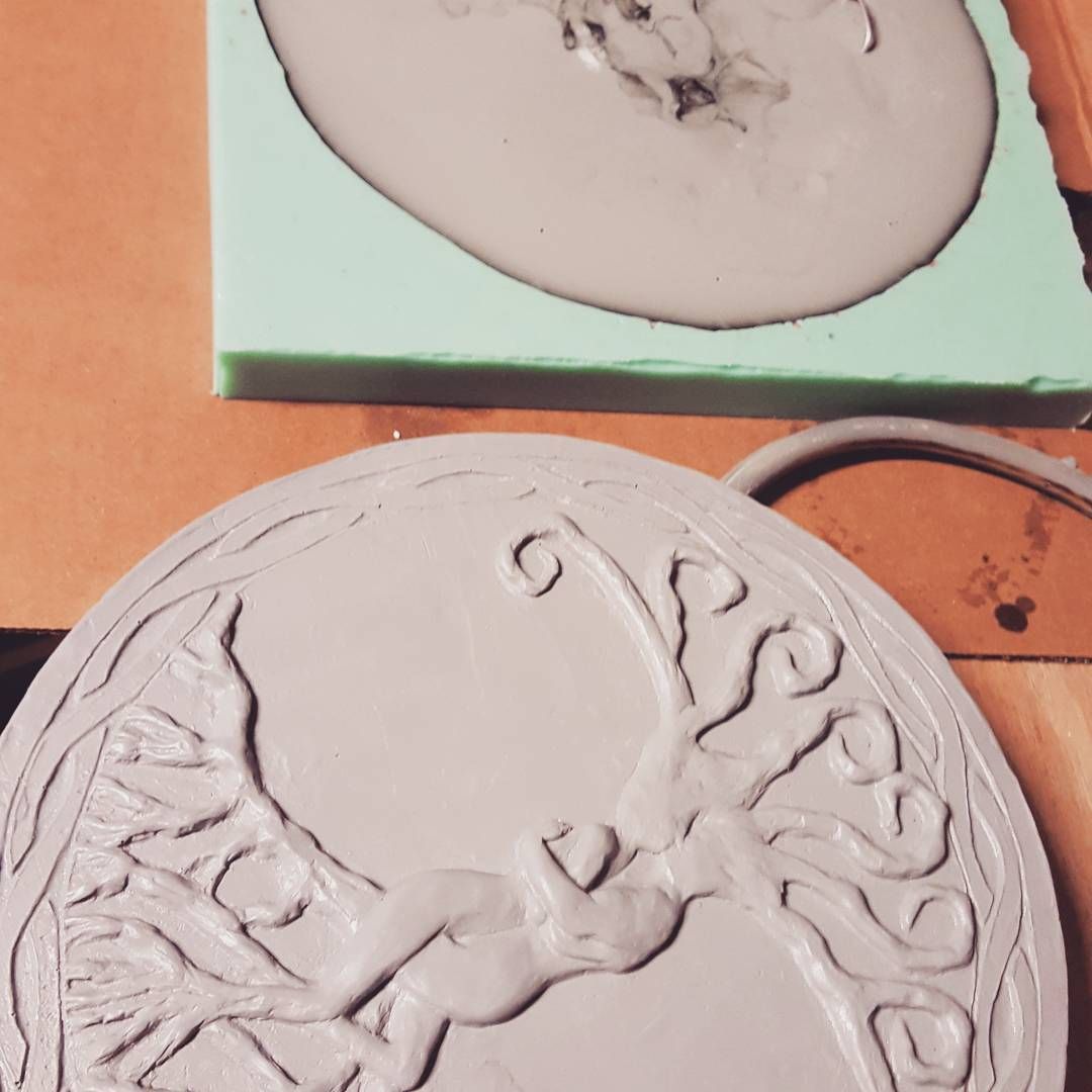 First pull and the second is in the works! The first pull showed a couple places where the mold needed some adjusting to avoid bubbles but other then that it worked out well. I sprayed on a primer so I can start experimenting with the paint jobs I have in mind. It’s nice to have a test piece to work out painting on. More to come!wip moldmaking smoothon treeoflife sculpture
