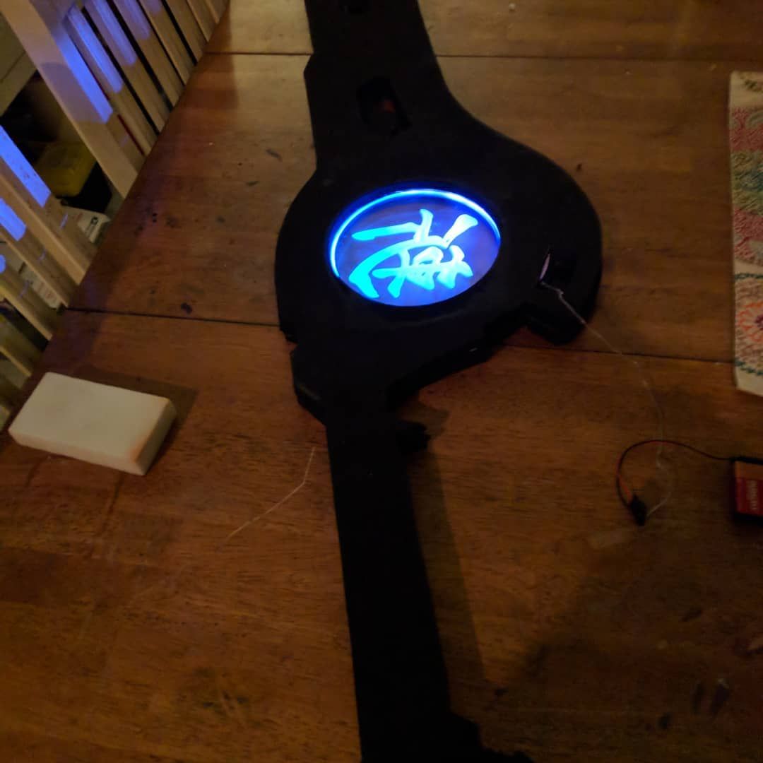Getting some work done on the Monado Buster from xenoblade. I live the side lit symbol in the middle, did that on the Xcarve! Always wanted to try that but never got to it till this project. Now for the couch, 2 weeks till megacon and lots to do! Glad I’m wearing blackwall. foamsmith foamprops