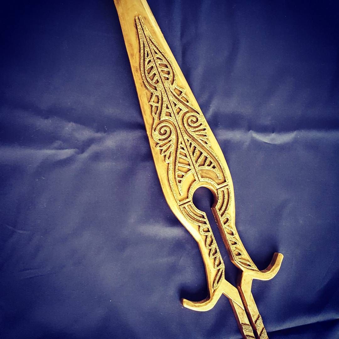 Finished up my blackwall dragonageinquisition Embossed Sword last night! I think it looks pretty cool. Now it’s time to get done work done on the shield and gambason for this cosplay