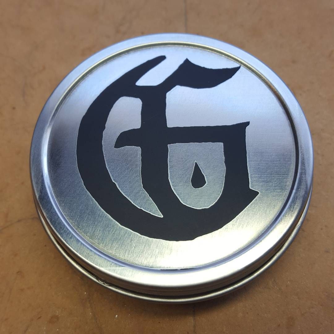 Put together the sample for laseretched wedding favors for an upcoming order! These look awesome! I’m gong to be doing a series of gaming ones to take to @maloogacon@instagram.com in April. lasercutter
