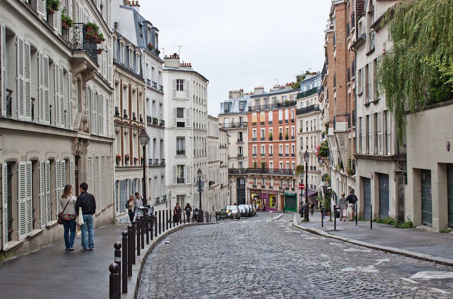 The cobbled streets of Montmartre
