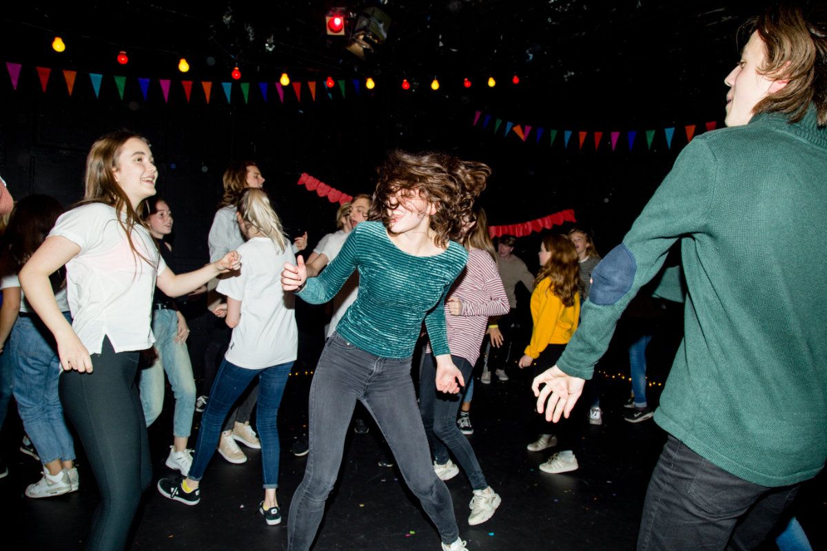 Image of an earlier ‘Listening Party’ by Ásrún Magnúsdóttir. © Owen Fiene.