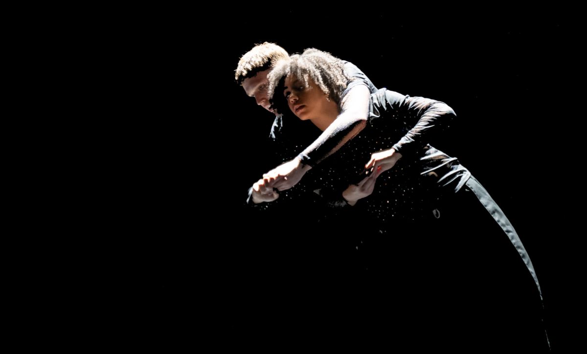 Zia Husbands and Nicholas Bondar of Rambert School in Faye Stoeser’s ‘Lunar Tales’. © Amber Hunt, Photography by ASH.