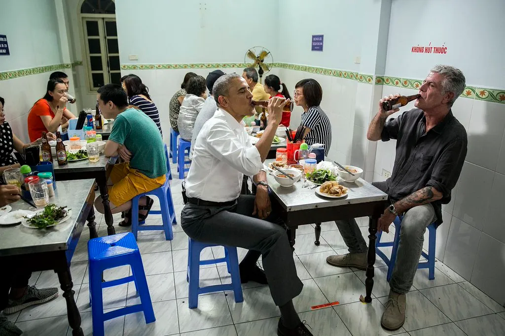 Bourdain and Obama having a beer in Hanoi