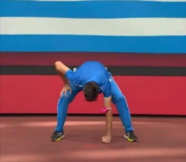 Miltiadis Tentoglou’s gear second pose