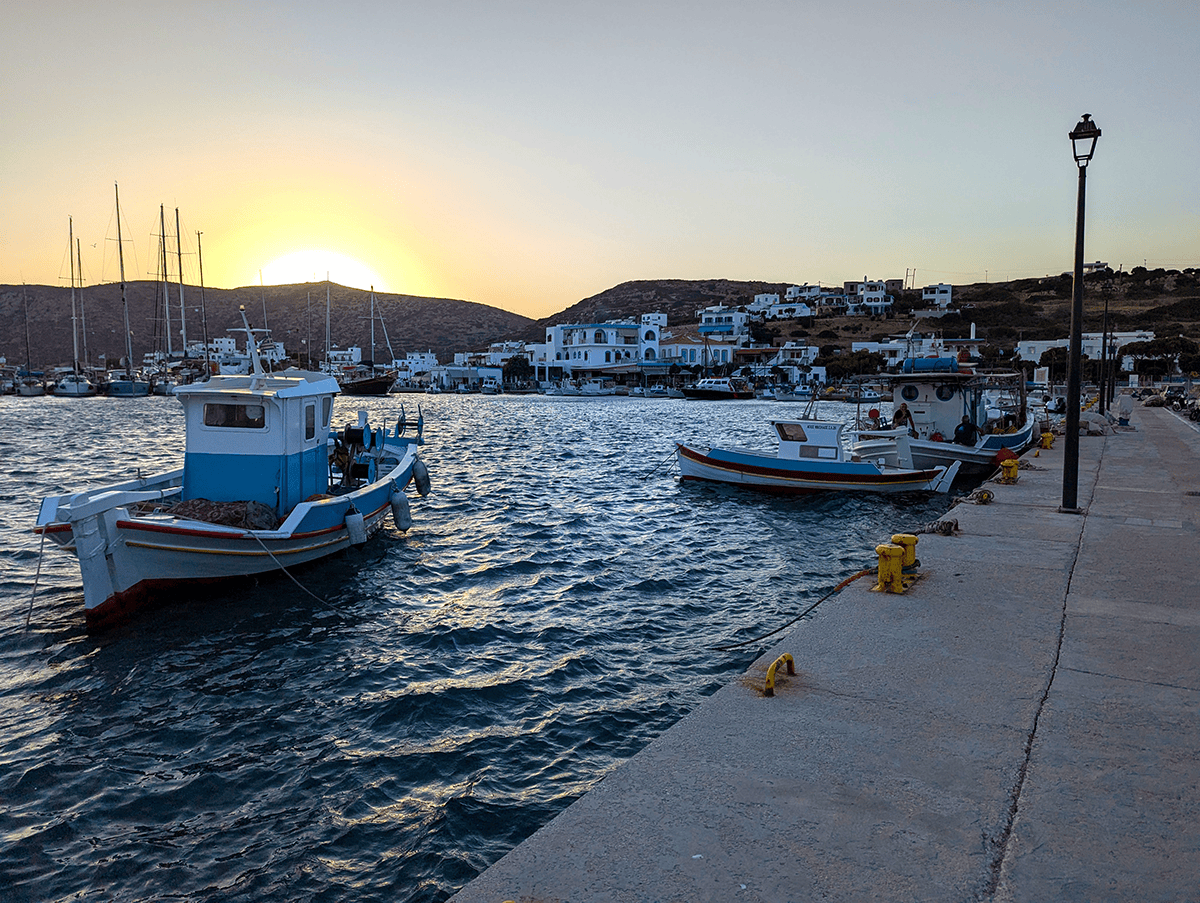 Le port tranquille de Lipsi