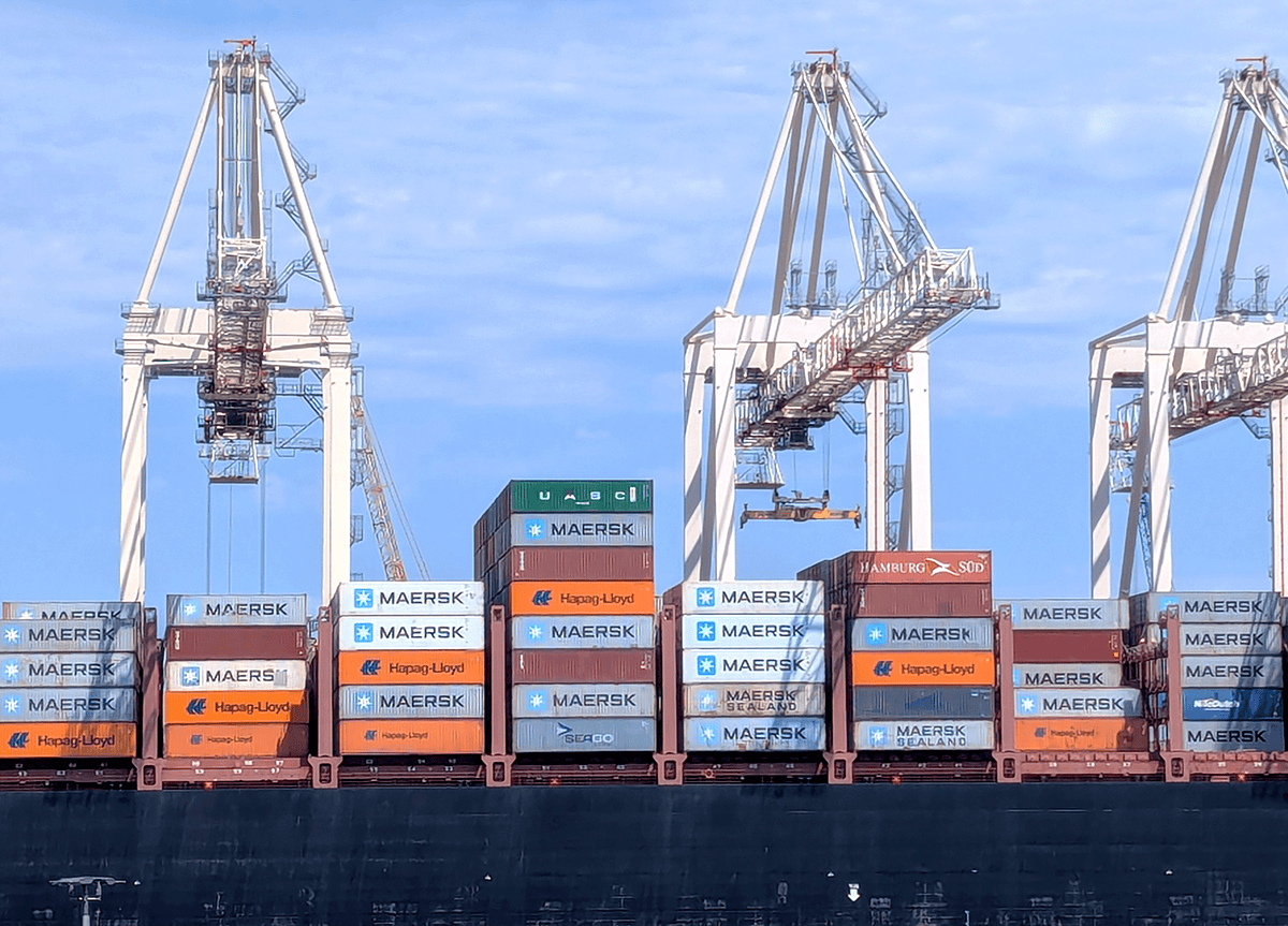 Heureusement qu’une ligne complète n’efface pas les containers…