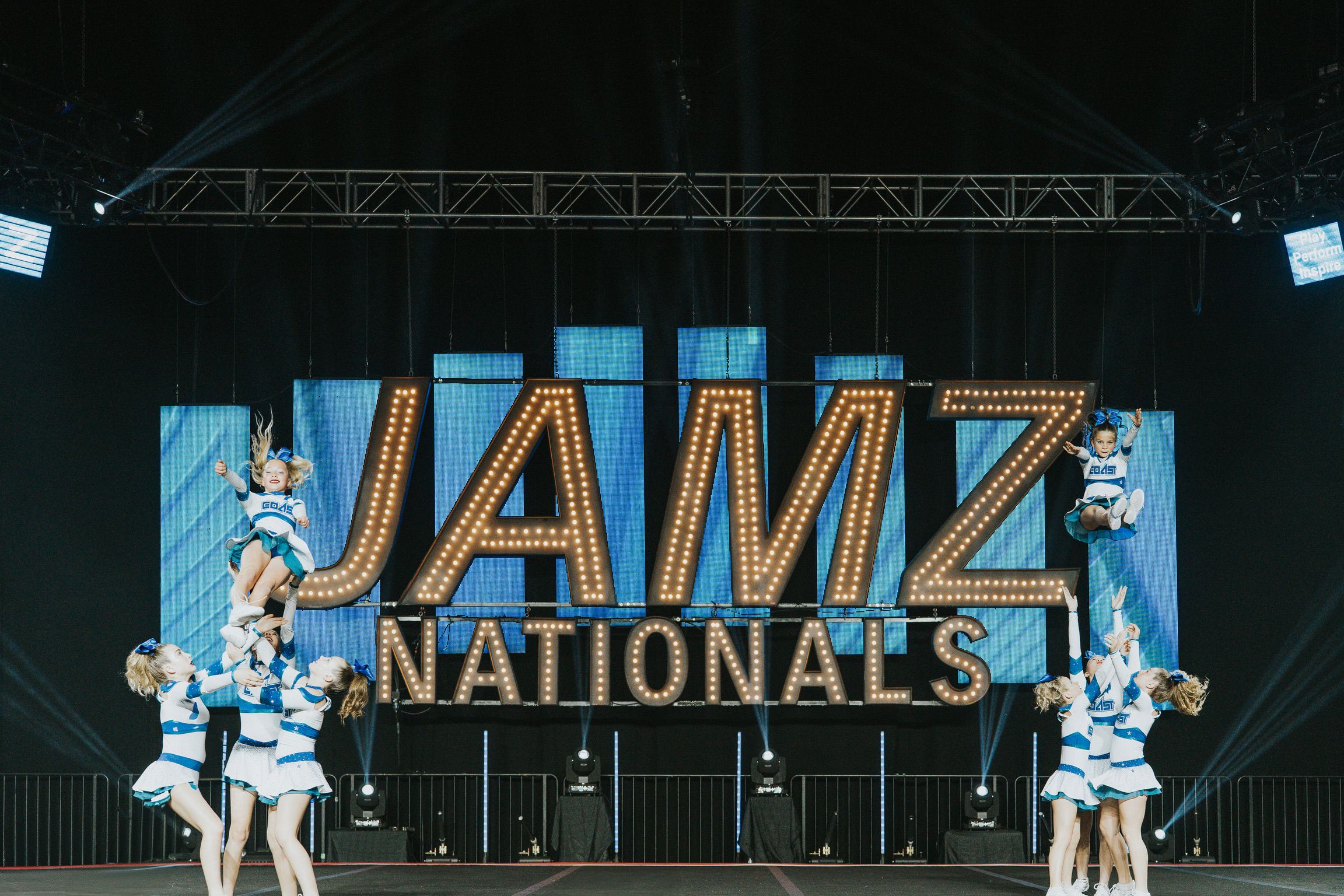 Cheer routine at JAMZ Nationals in Las Vegas
