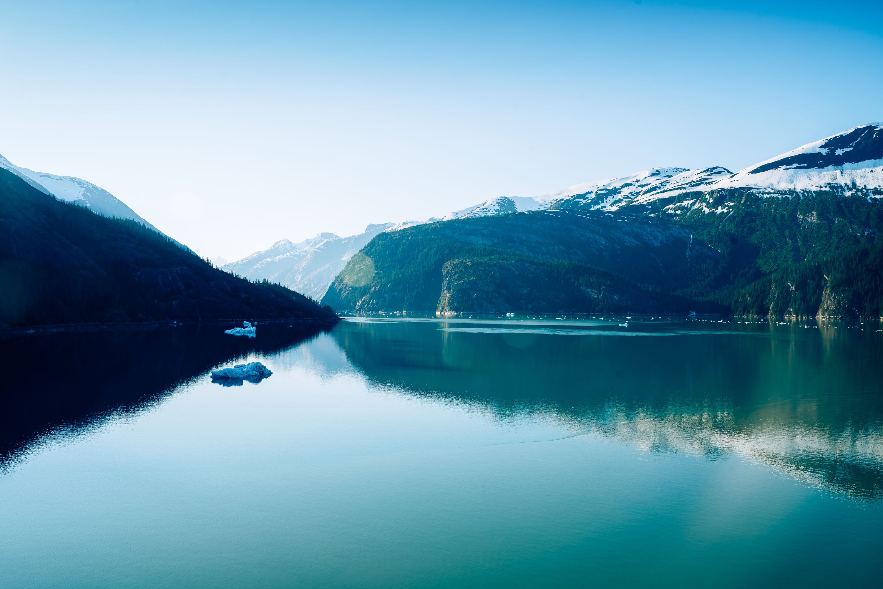 Endicott Arm fjord in the morning hours