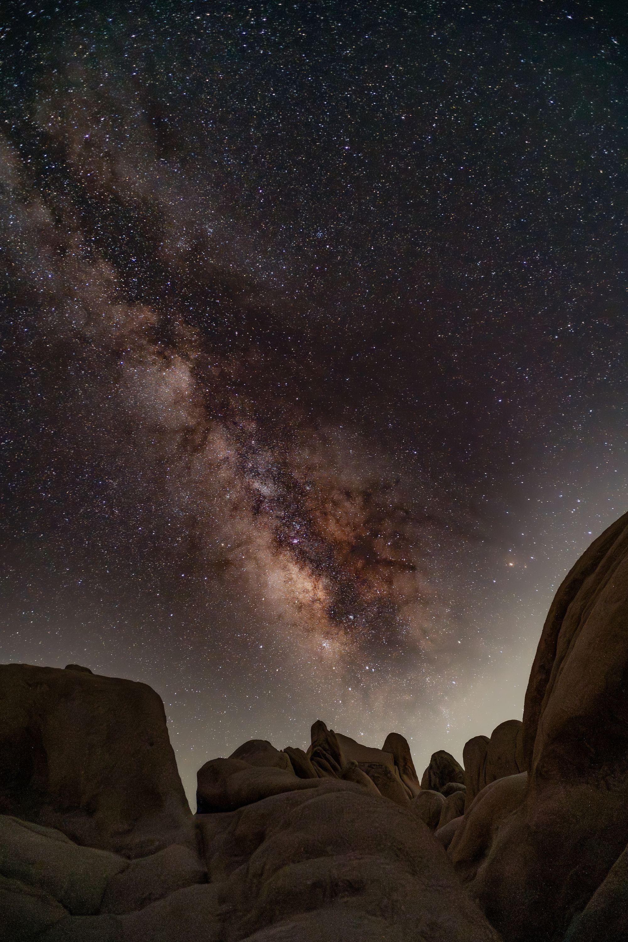 The milky way viewed from arch rock