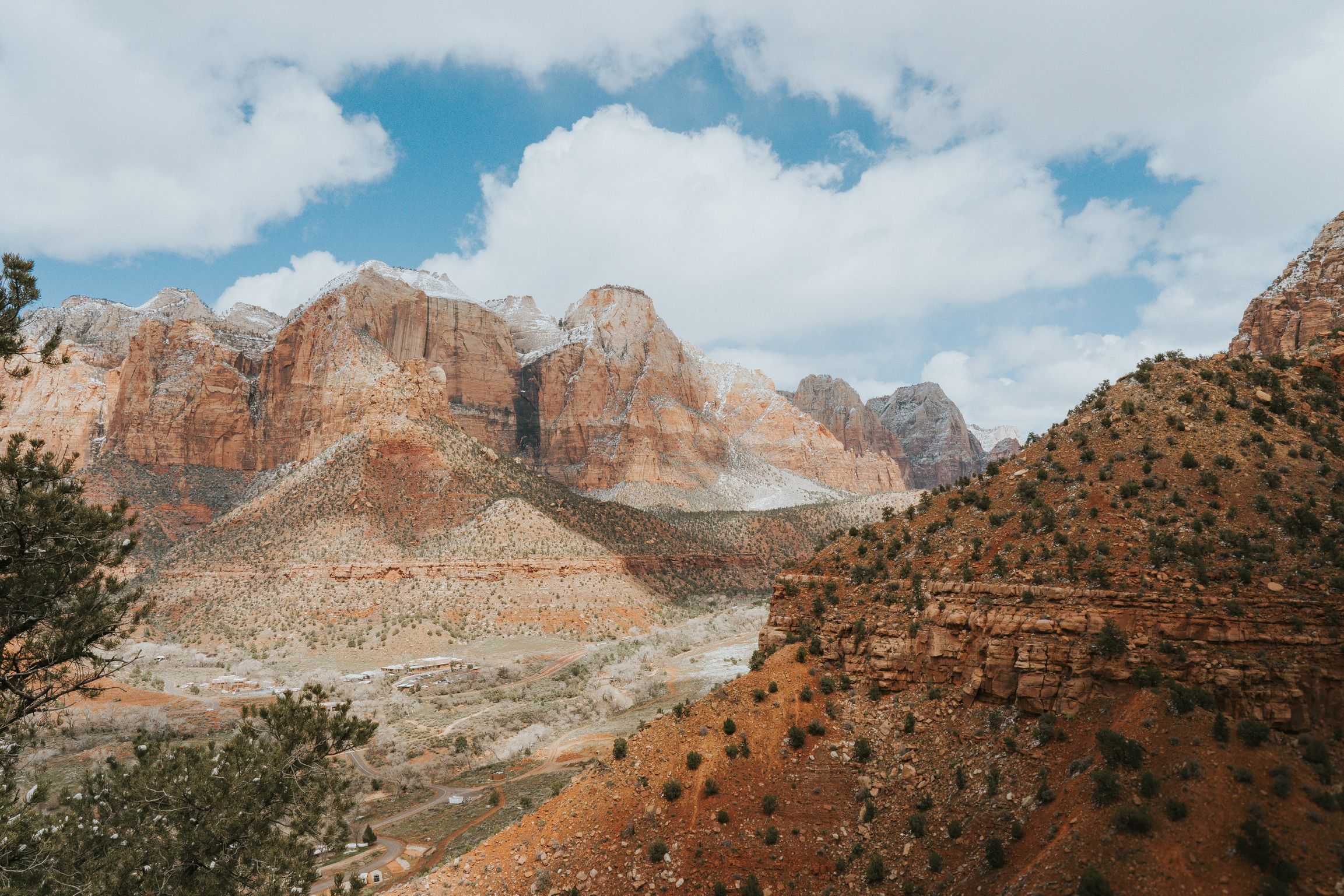 Watchman lookout in Zion National Park