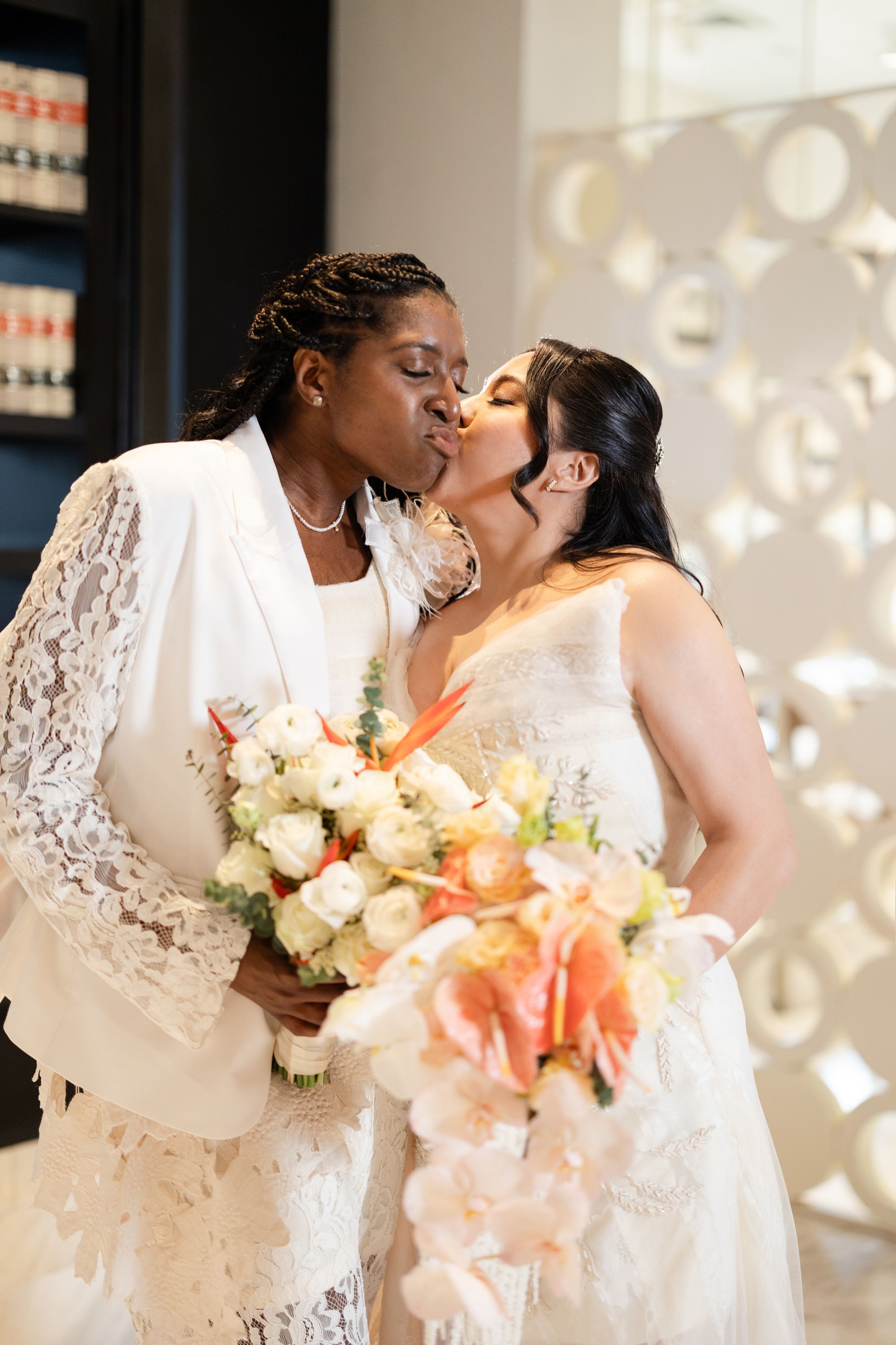 C&B-Firstlook-Kiss