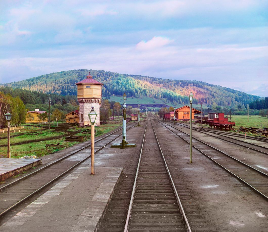 View from the rear platform of the Simskaia Station of the Samara-Zlatoust Railway