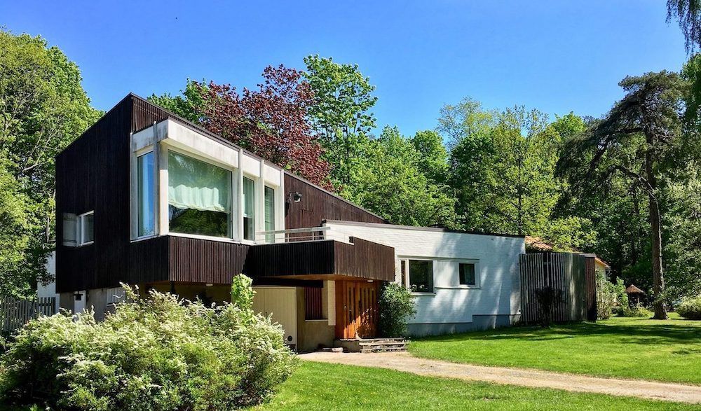 Villa Skeppet by Alvar Aalto - declad