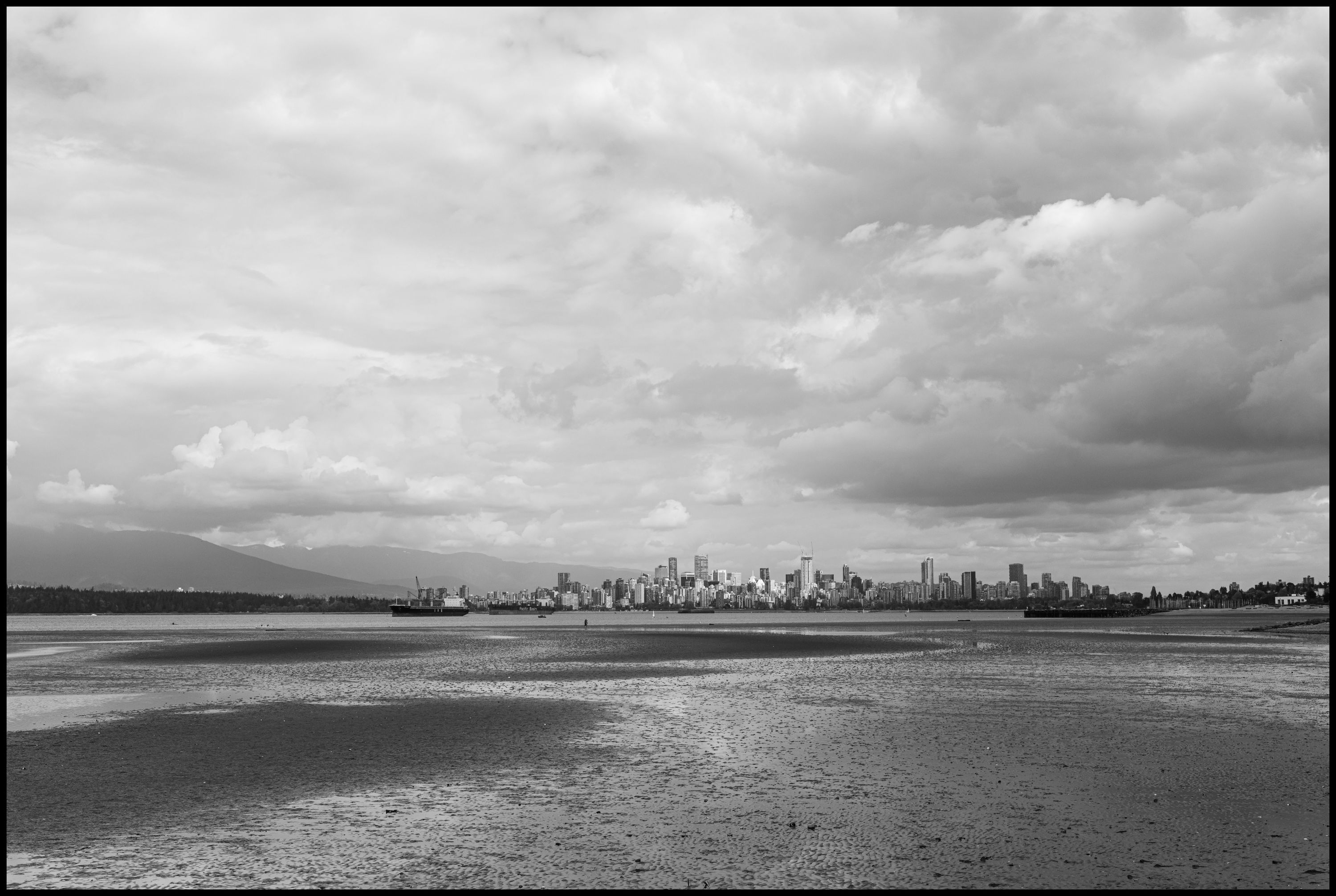Low Tide CityScape. Leica SL2 & Sigma 45mm f2.8