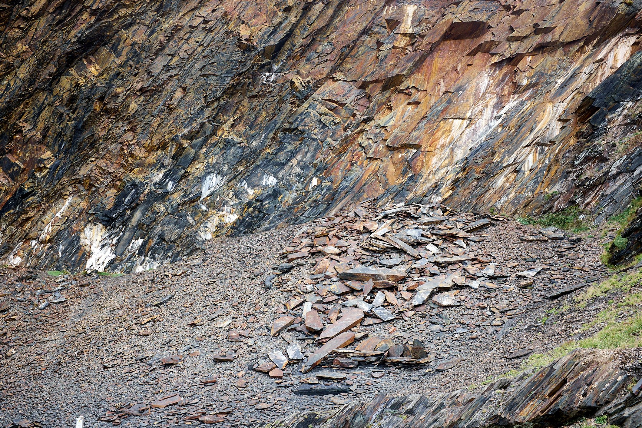 fallen rock on quarry sides