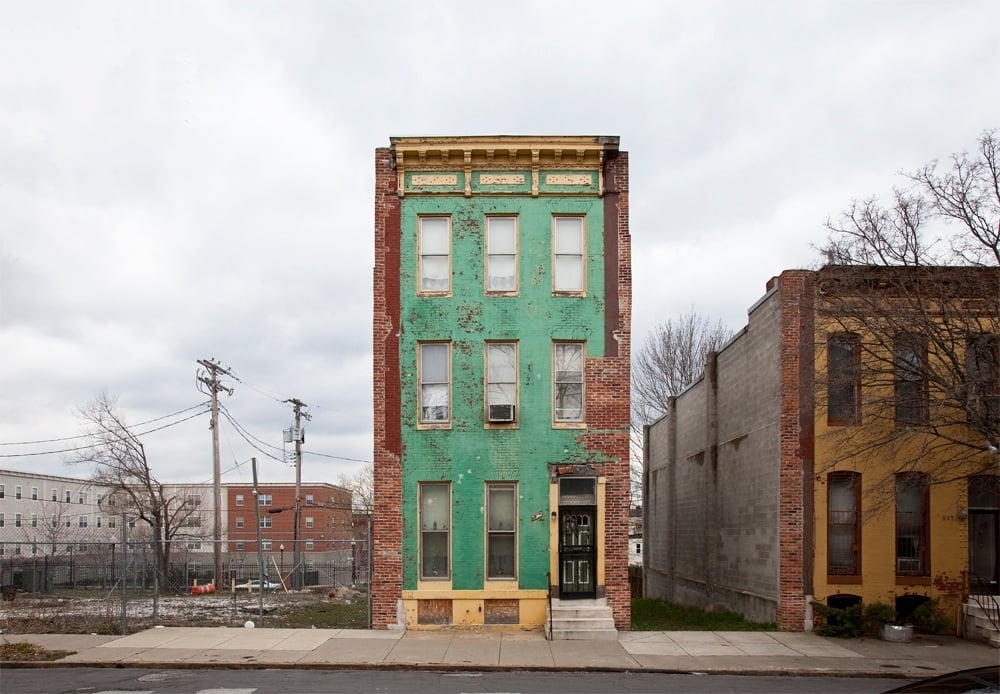 [photo] Solitary Row Houses Defy the Process of Urban Decay | Raw File | Wired.com (3)