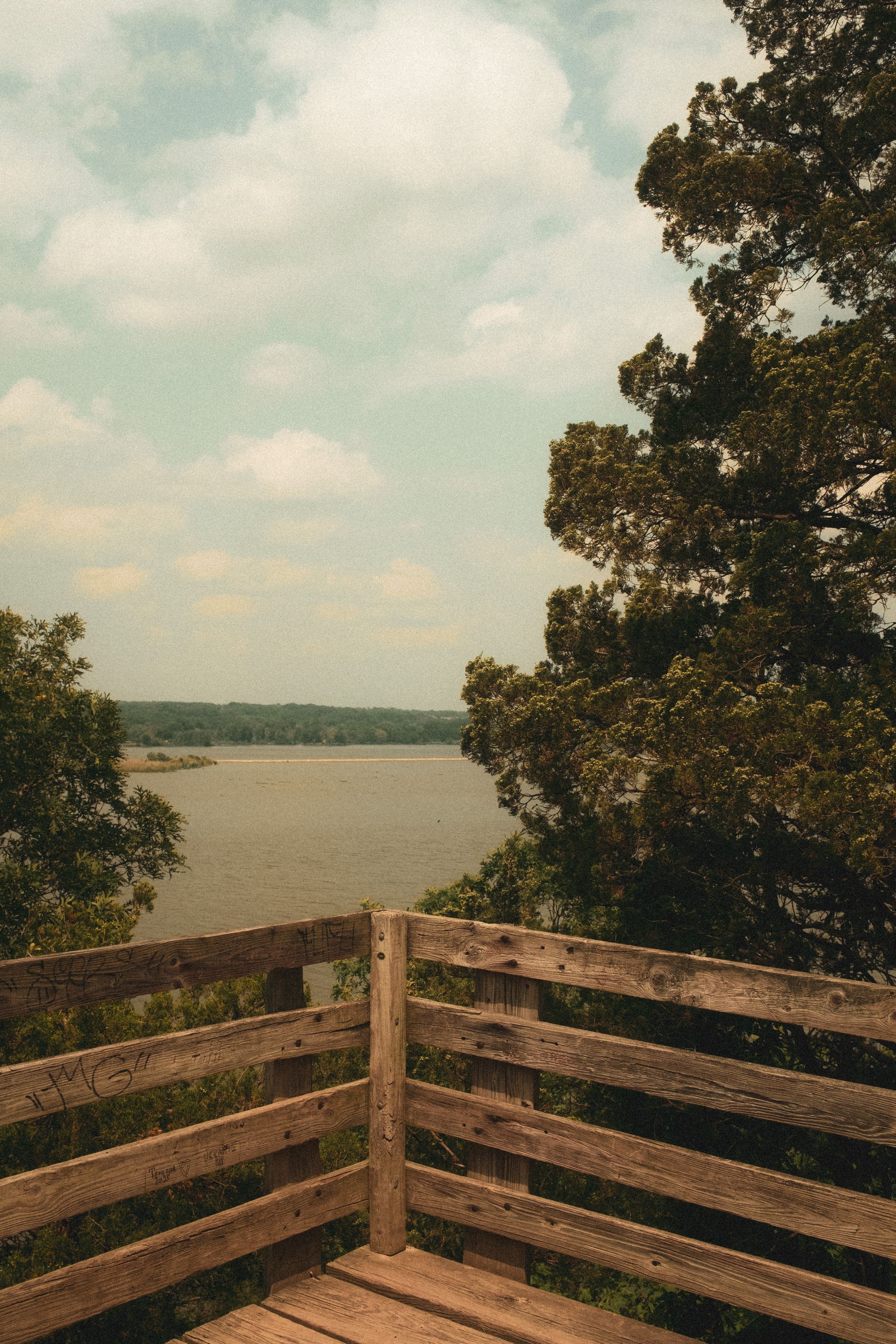 Jun 13, 2025 | FUJIFILM | X100V | 23mm | ƒ4.970854 | 0.0004s | ISO 640 |