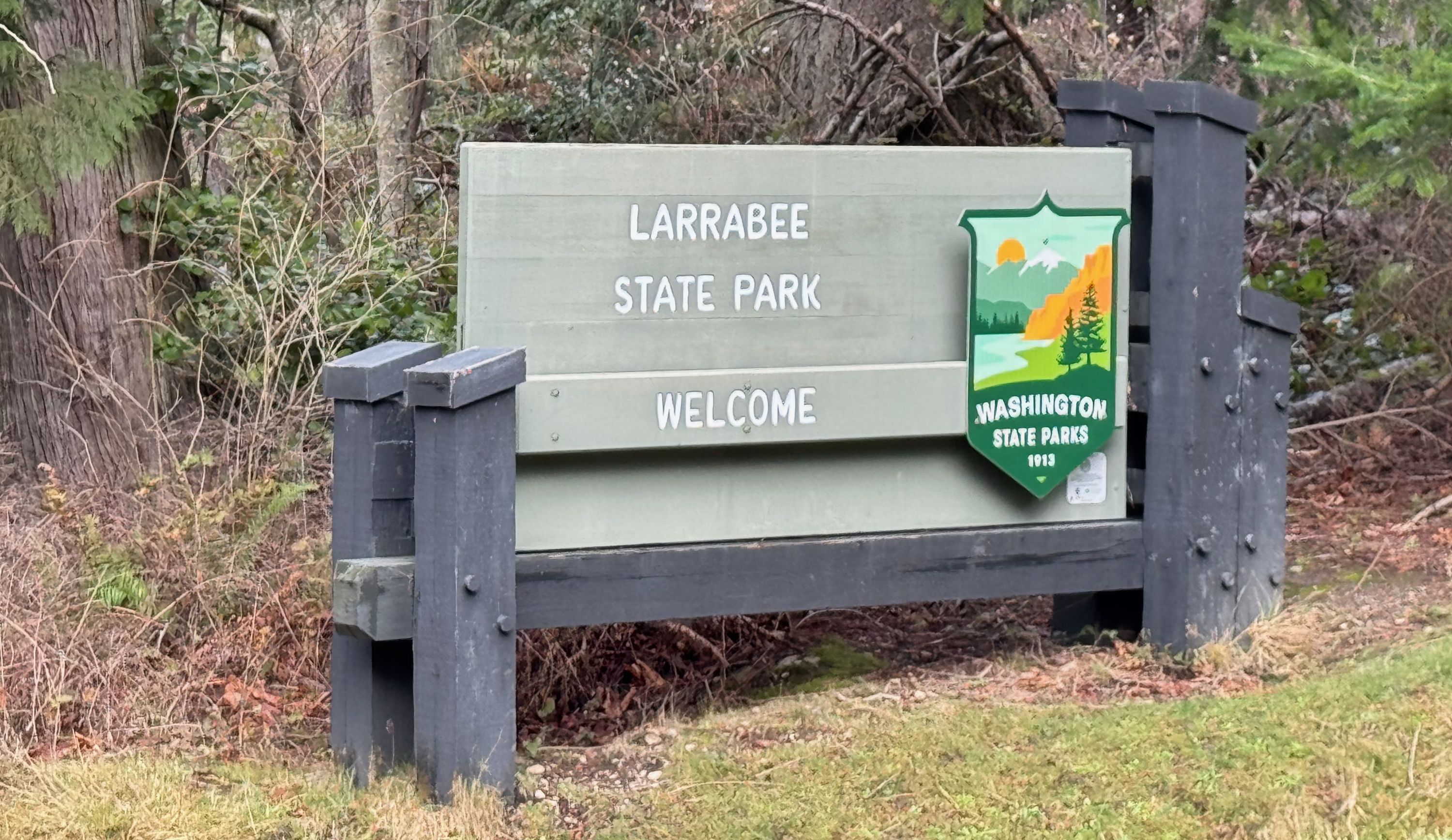 Lake Sammamish State Park Entrance