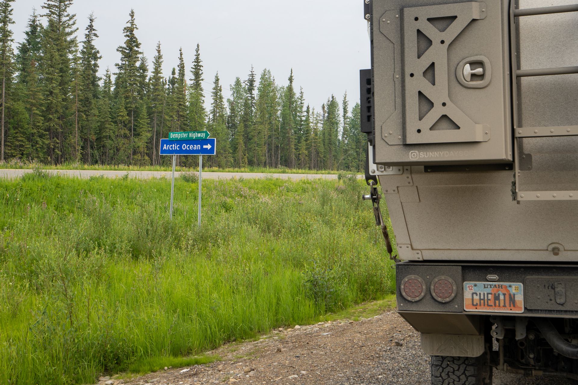 Arriving at the junction with the famous Dempster highway. The Arctic Ocean is only a couple hundred of kilometers away!