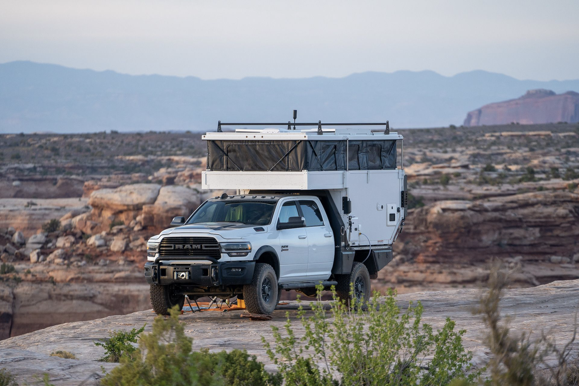 Full Size Pickup Trays Flatbeds - Summit Expedition Trucks - SET Overland