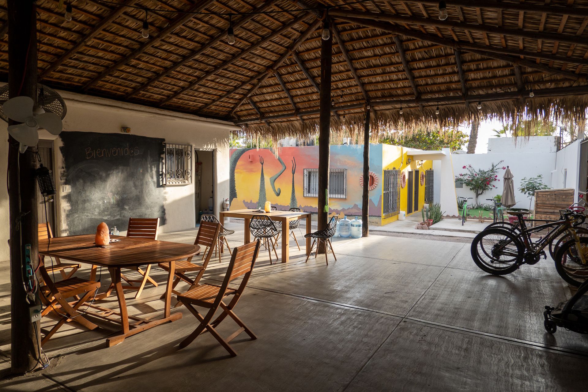 The common area of the hostel where we met a Mexican writer and an American singer who claimed that he was trained by Frank Sinatra