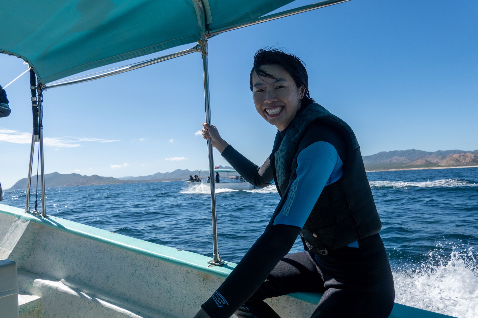 How thrill to chase the killer whales with all the boats on the bay!