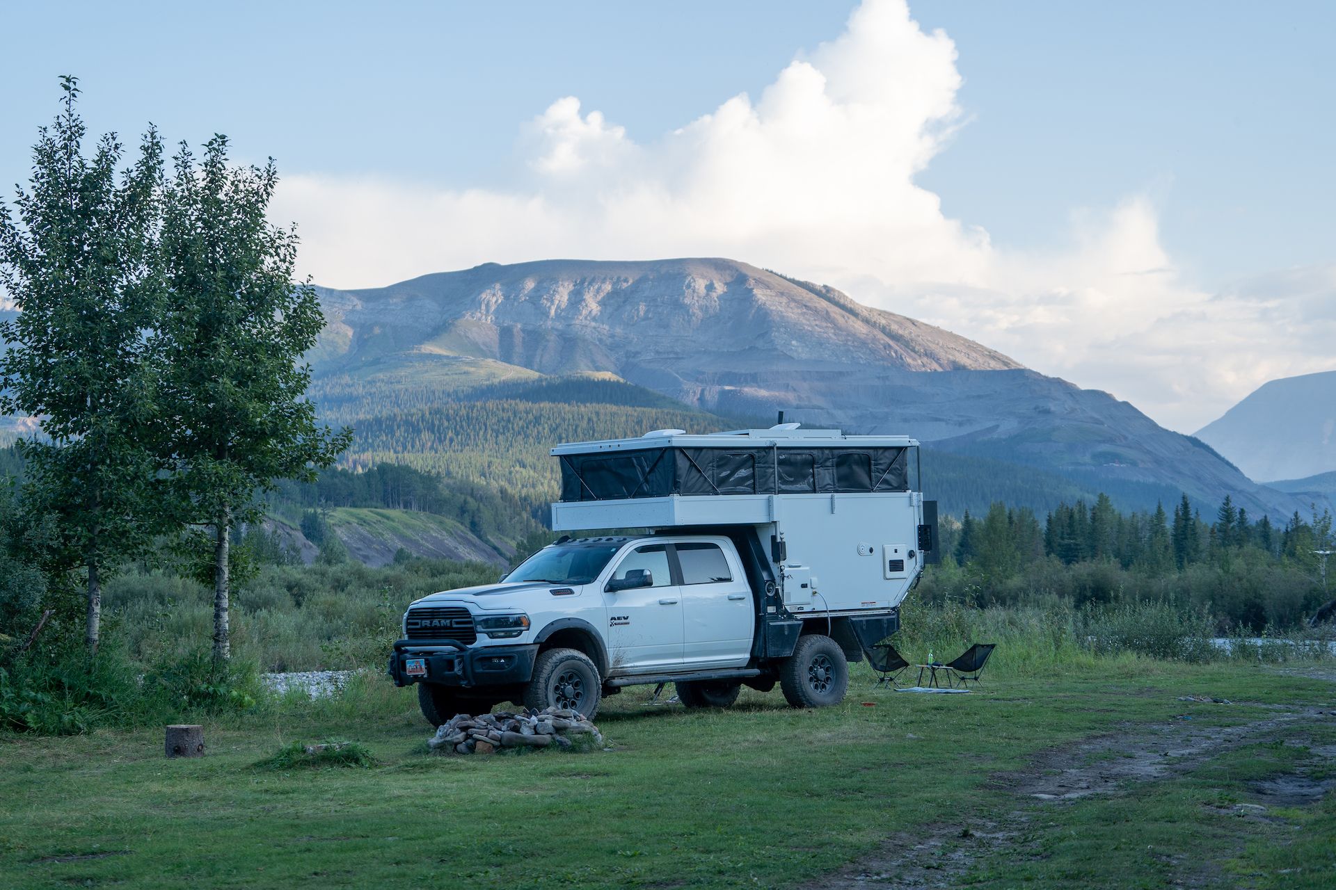 As we headed north via the backroads, we found a wonderful place to camp near the mining community of Cadomin. We enjoyed the campsite so much that we decided to stay for 2 nights!