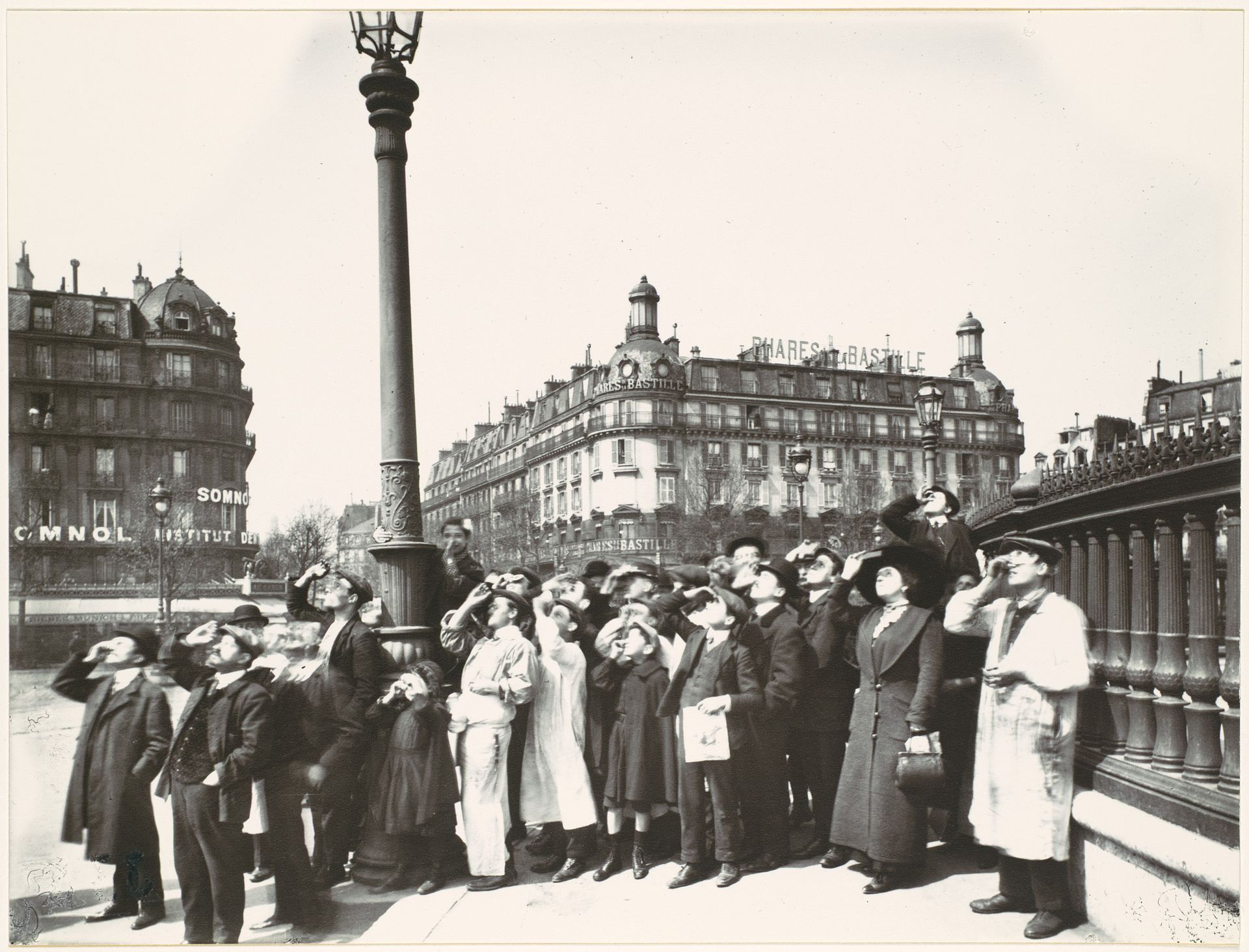 Eugène Atget, Eclipse, 1912