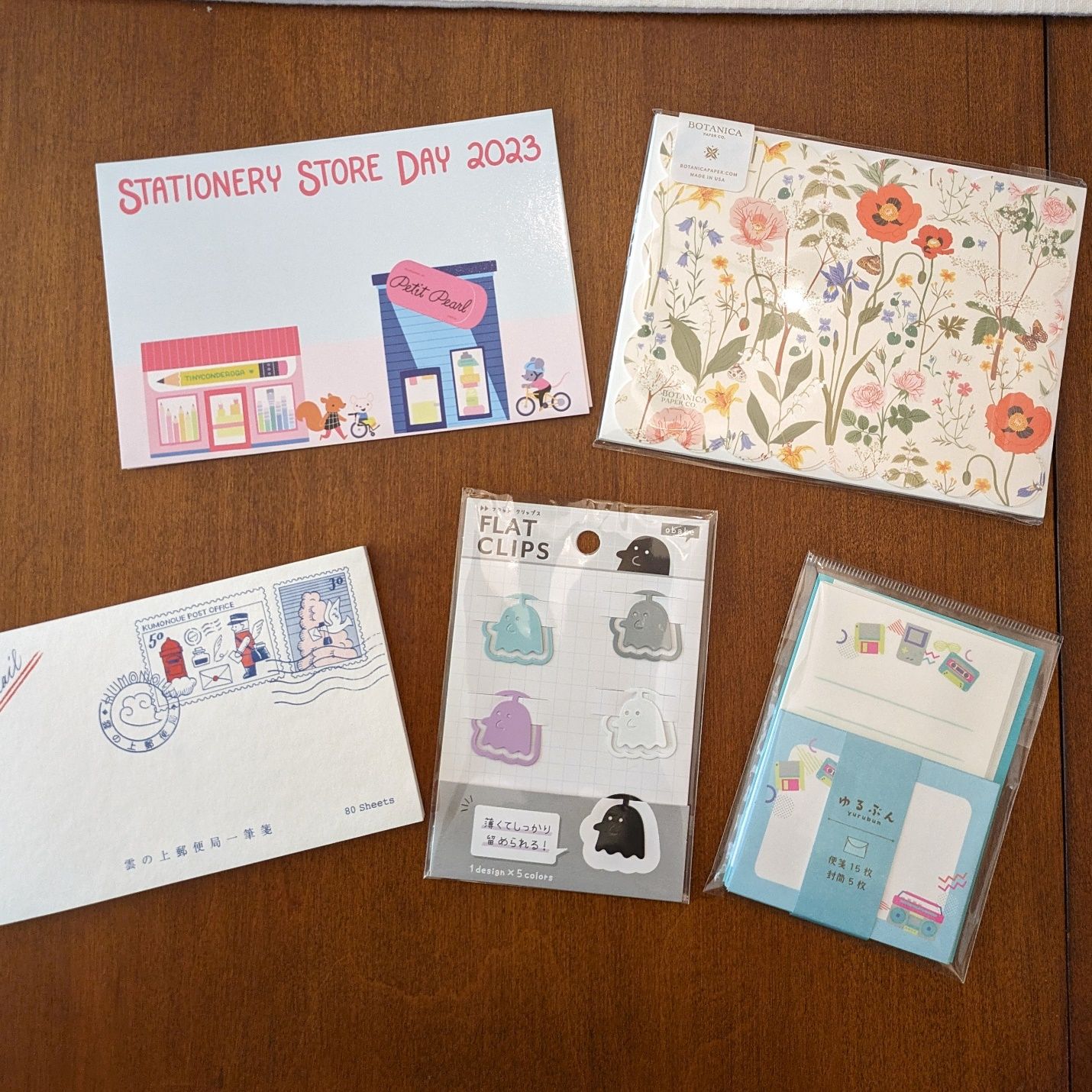 Little ghost paperclips are adorable. The tiny paper & envelopes to the right hit a 90s note so hard that I think I heard the Saved by the Bell theme song play in my head.