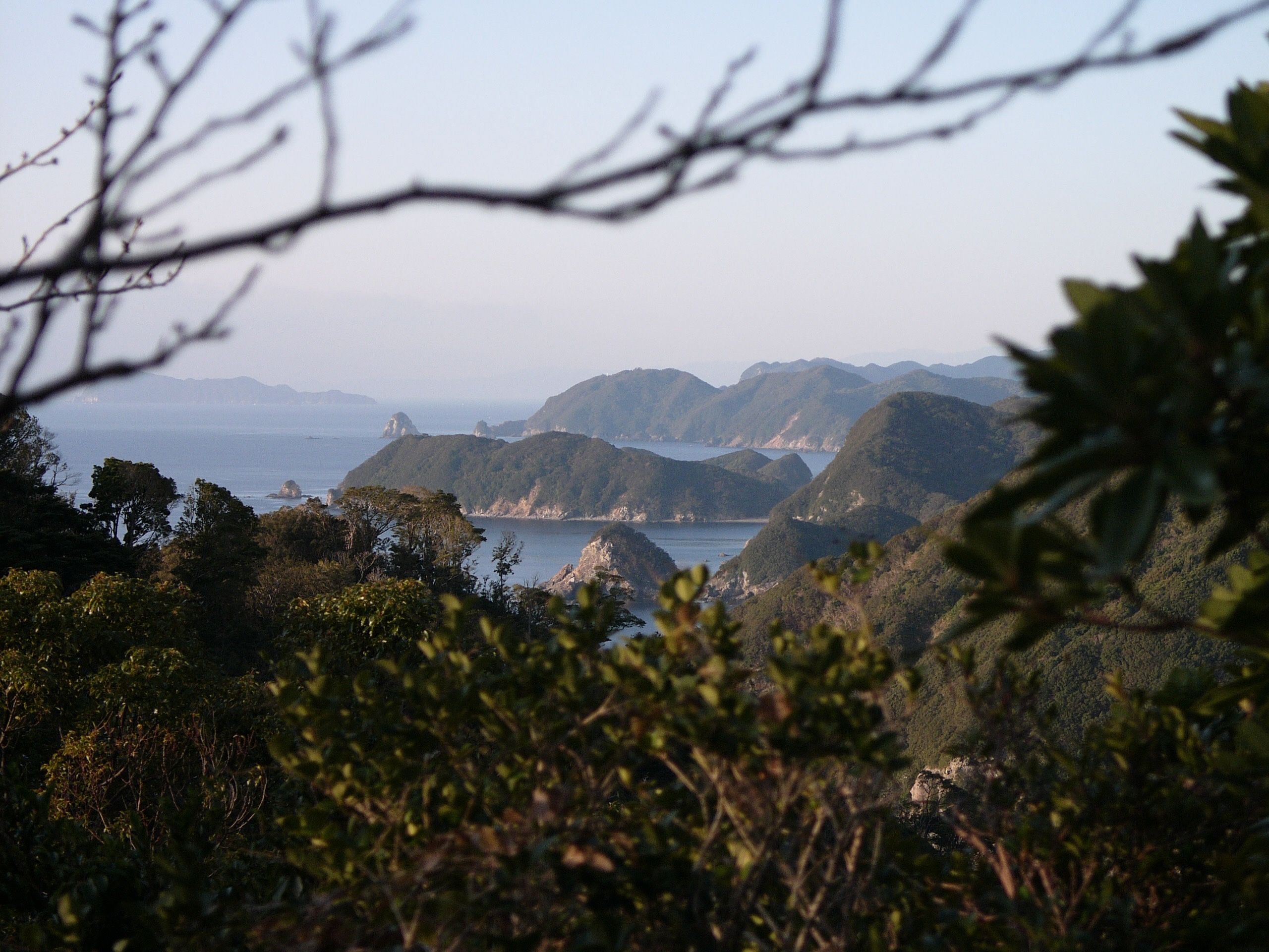 View of a coastline with many small islands and peninsulas.