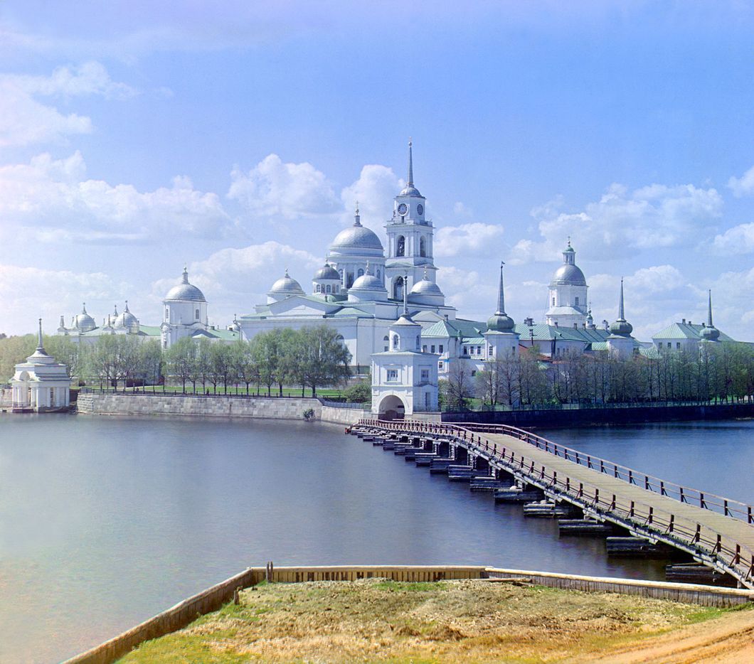 View of the monastery from Svetlitsa