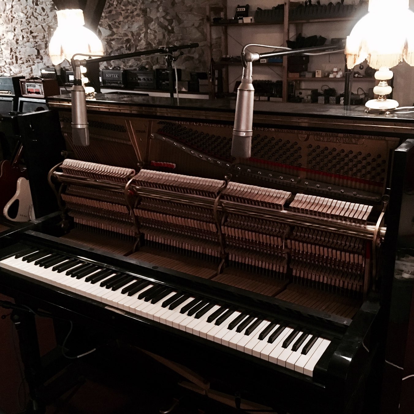 Steinway de 1935 et Neumann de 1966 au Studio Black Box