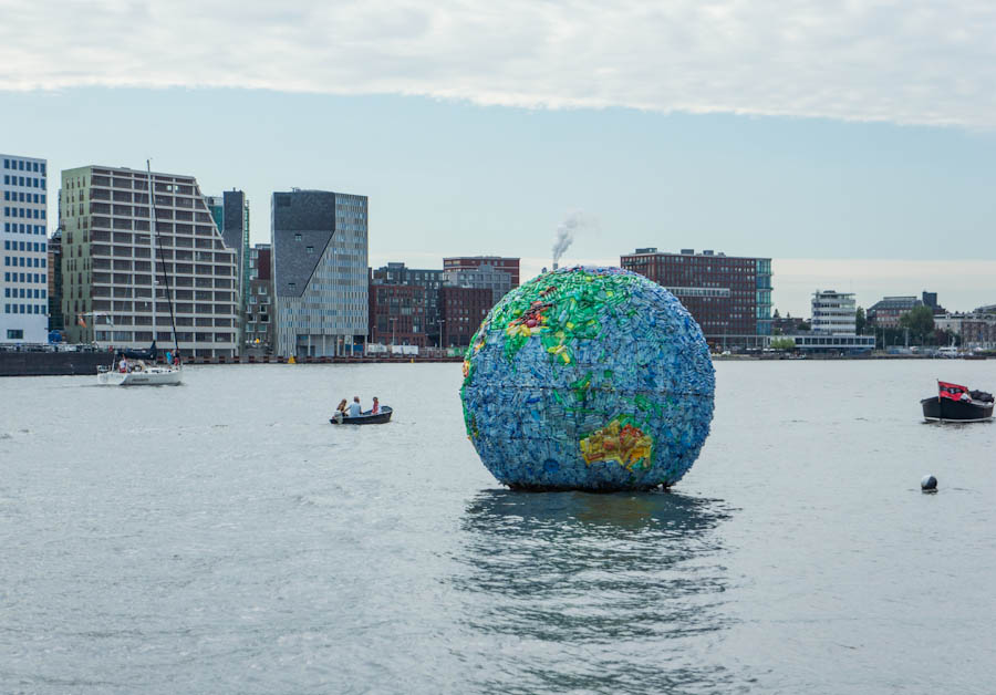Plastic earth