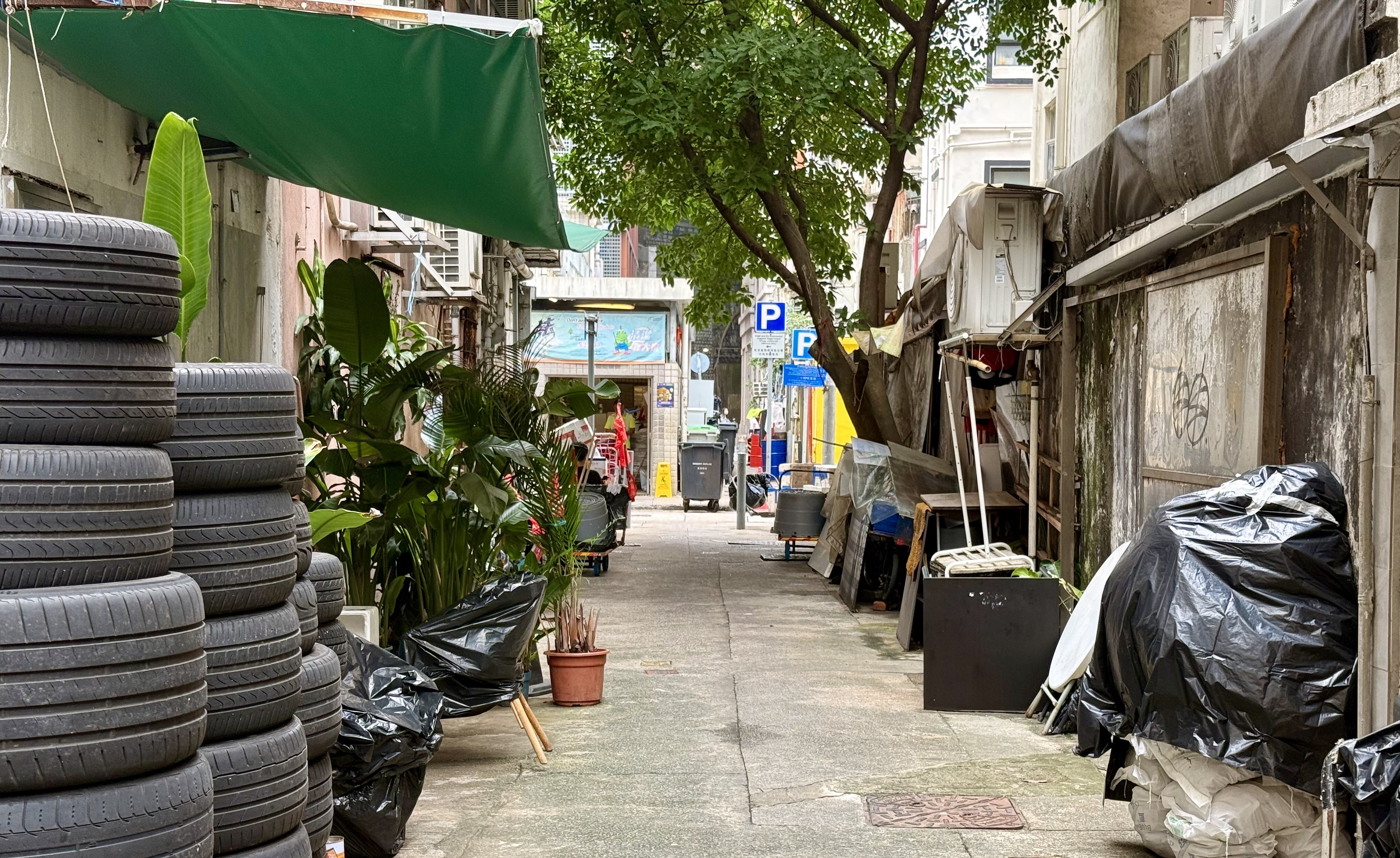 A Tai Hang alley, sans occupants